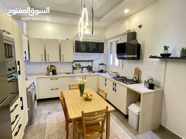 200 m2 4 Bedrooms Apartments for Sale in Tripoli Al-Serraj