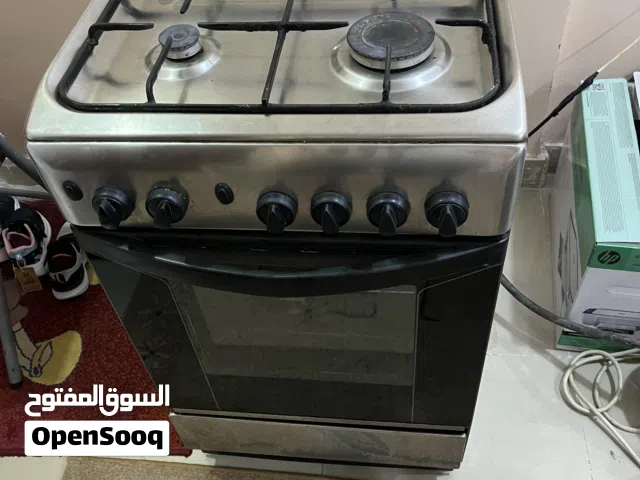 طباخ اندست مقاس 50-60 حالته جيدة به عيب بمفتاح الفرن يحتاج تبديل او اصلاح