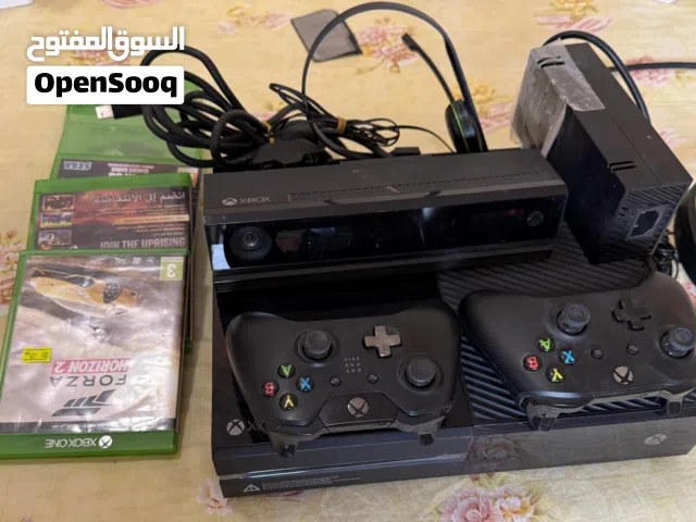Microsoft Xbox One.
