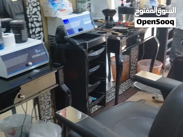 صالون حلاقة رجالي مستأجر للبيع