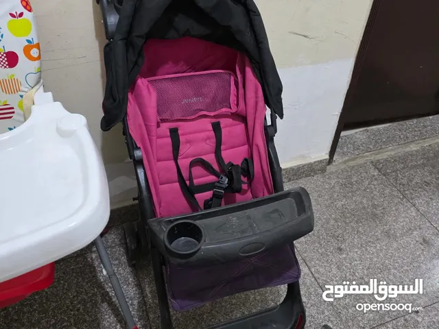 عربة أطفال