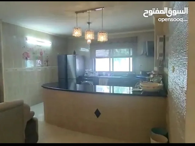 شقه مفروشه في الجبل الشمالي / خله الايمان