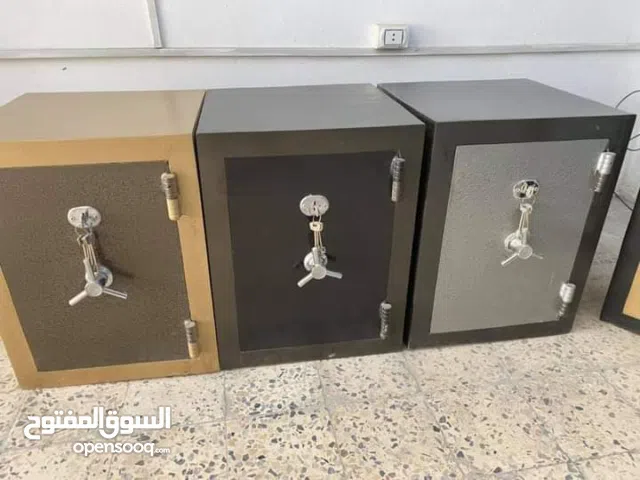 خزنات للبيع