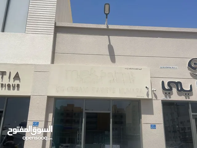 محل للايجار في سوق الخوض التجاري / Shop For Rent Al Khoud