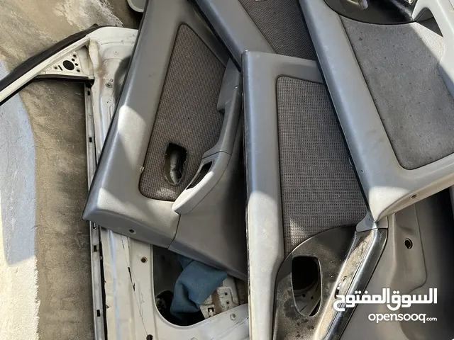 بطانات أبواب سيارات مستعملة اكس دي بجودة جيدة ومتينة للبيع