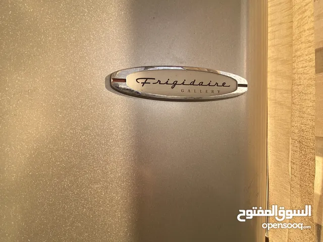ثلاجة Frigidaire Gallery (Top Freezer) – فضي، حجم 18‐20 قدم3