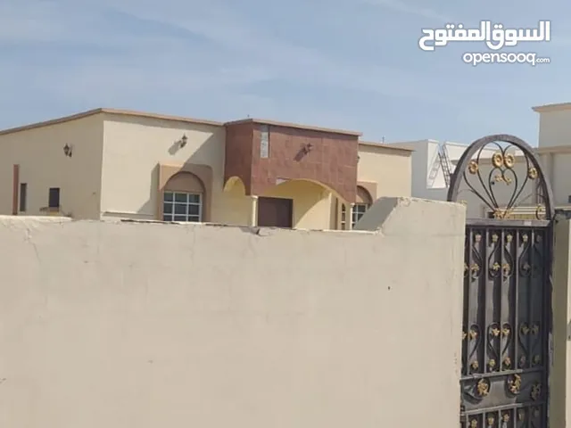 105 m2 3 Bedrooms Townhouse for Rent in Al Batinah Suwaiq
