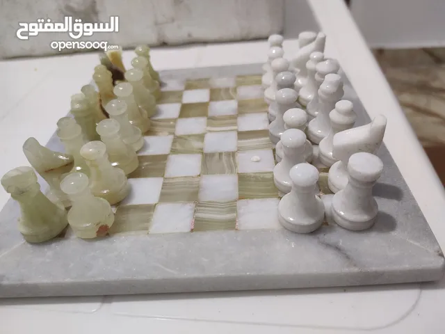 شطرنج مصنوع من الرخام الثمن 245 د.ل