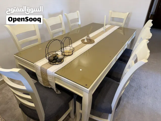 طاولة طعام 8 مقاعد بحالة الوكاله