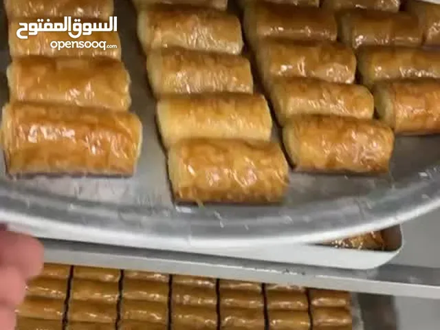 مطلوب حلواني شرقي ومعلم قطايف وشغل عربي