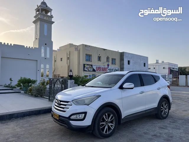 Hyundai Santa Fe GLS in Al Dakhiliya