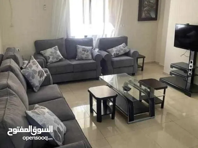 ثلاث غرف نوم مفروشة للايجار