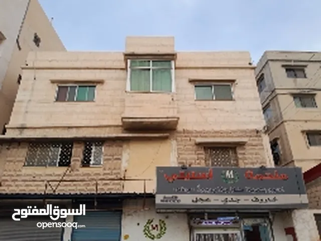 180 m2 4 Bedrooms Apartments for Sale in Zarqa Wadi Al Hajar