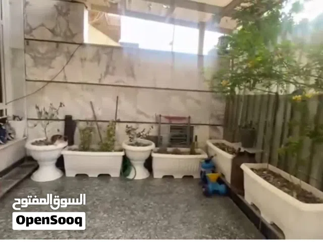 100 متر للبيع في شارع فلسطين موقع ممتاز و شارع هادئ وبسعر مناسب