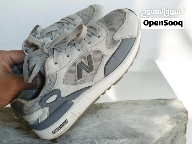 شروة بوات رياضه نخب تصفيه اوروبي وكوري اغلبها ماركات عالميه و ترندات مشهوره ولا حبة مضروبه بسعر مغري