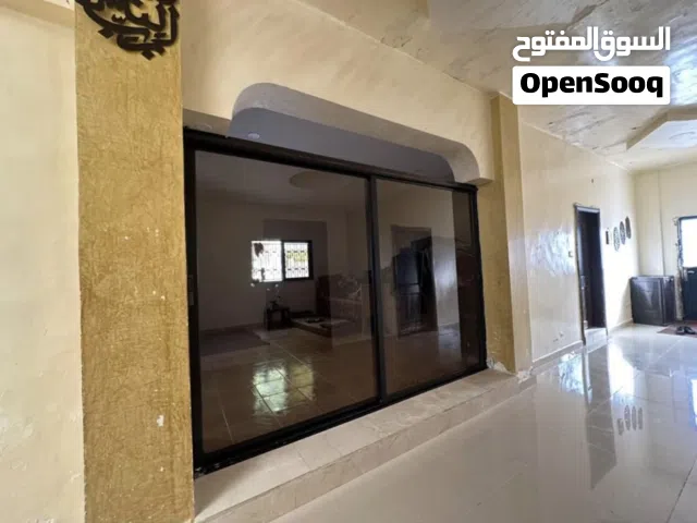 باب ألمنيوم
