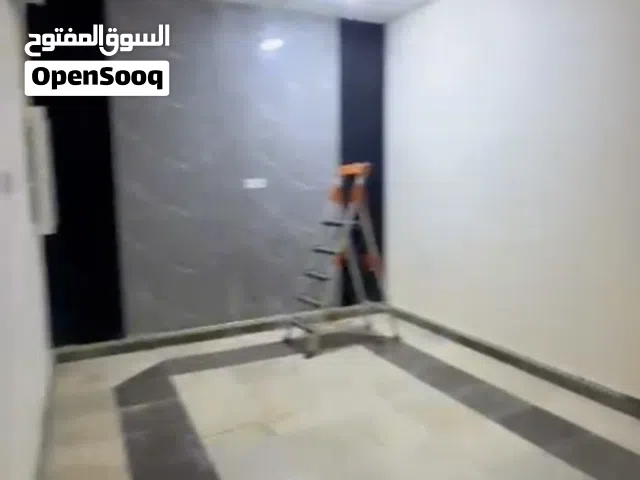 شقه مكتبيه للايجار غرفتين مع صاله ومشتملات