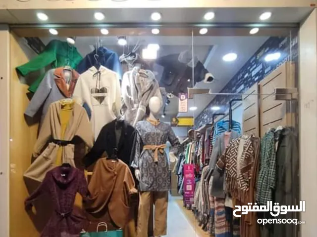 للإيجار محل تجاري في مجمع الهيبرون سنتر A طابق 3