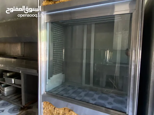 معدات مطاعم مستعملة بحالة ممتازة –للبيع الآن