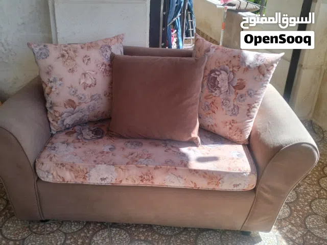 كنب 7 مقاعد مستعمل للبيع خشب جيد