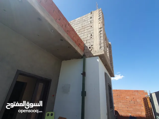 200 m2 4 Bedrooms Townhouse for Sale in Tripoli Khalatat St