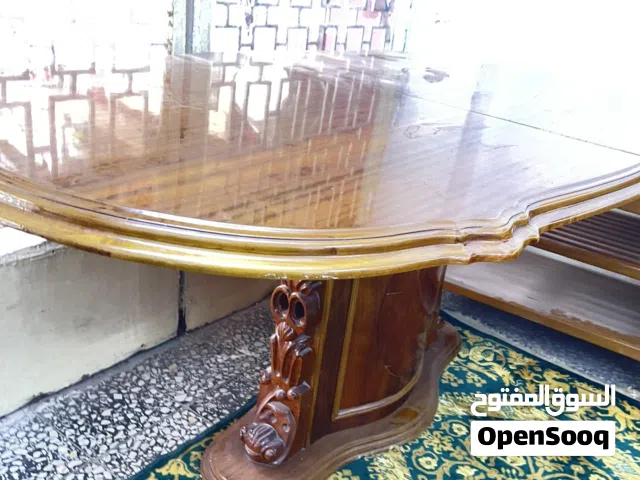 ميز طعام غرفة طعام