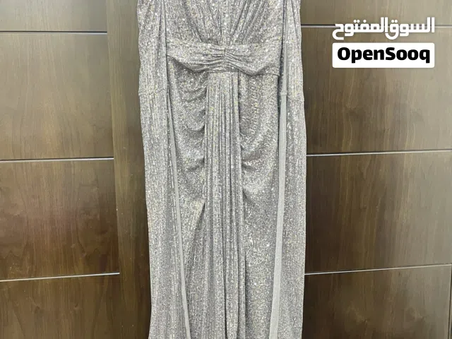 فستان سهرة لون سكني