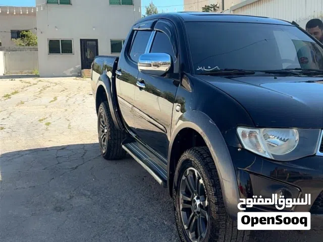 2015 ميتسوبيشي L200 Double Cab GLX