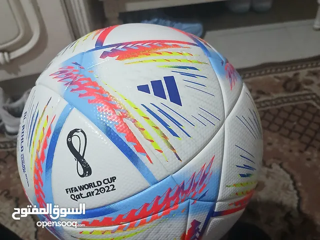 كورت كأس العالم 2022 والحاله جديده لنج والسعر ممكن ينزل شويه
