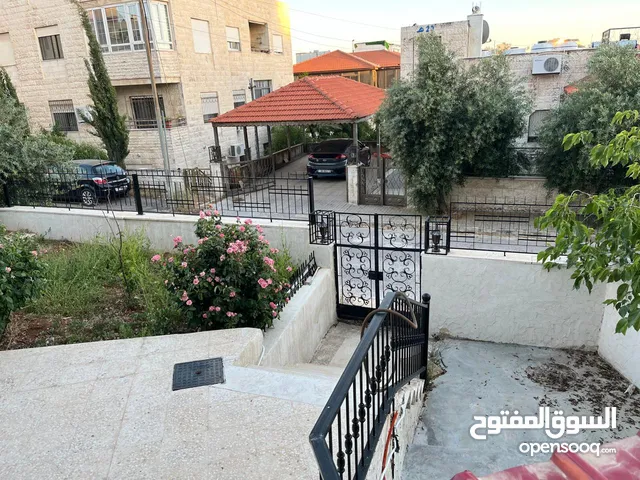 200 m2 3 Bedrooms Villa for Rent in Amman Daheit Al Rasheed