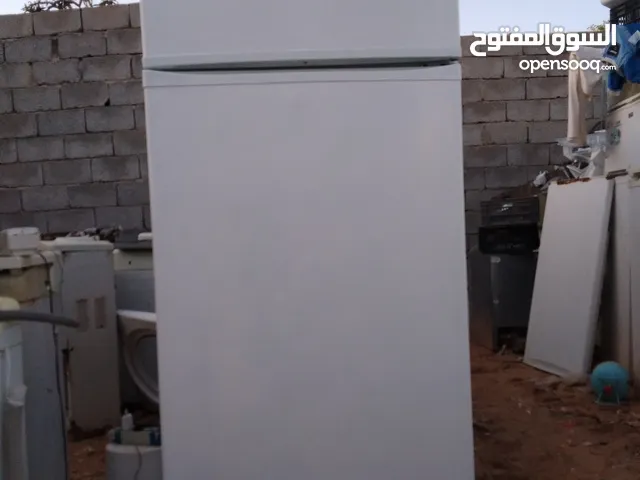 Frost free refrigerator, Refrigerating perfectly 100% freezing guaranteed