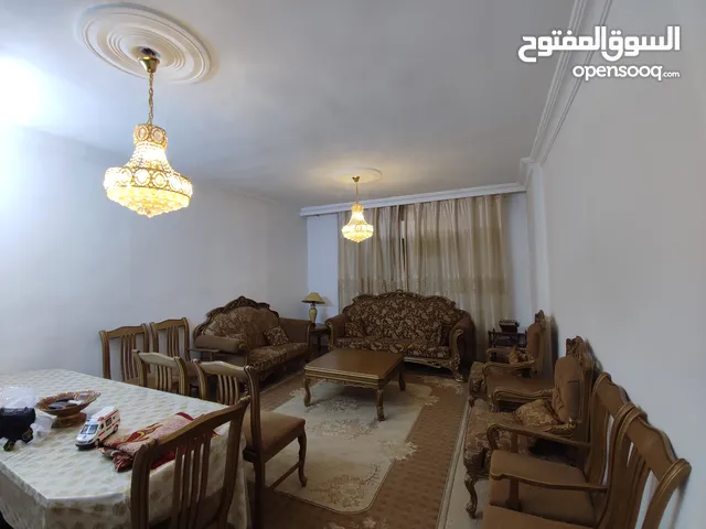 شقة طابق ثاني مساحة 143 متر وغرف واسعة للبيع بسعر مغري في موقع استراتيجي - بنص عمان-خلف ديوان الخدمة