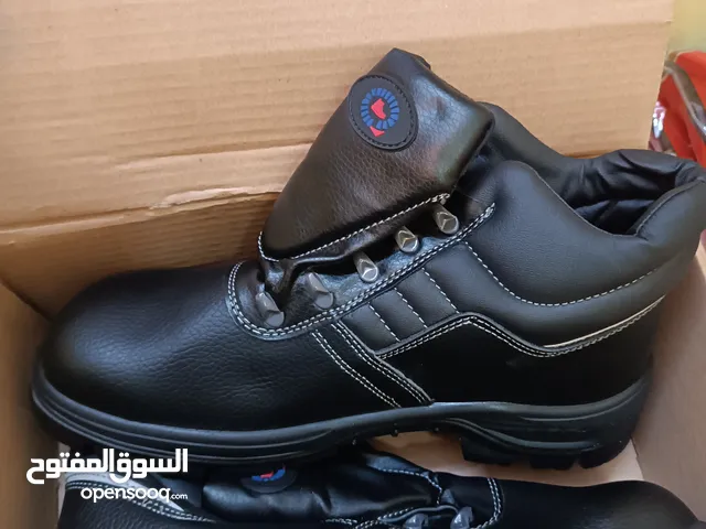 حذاء سيفتي جوتي عمل