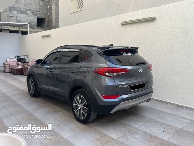 جيب توسان 2017 فل الفل مع فتحه