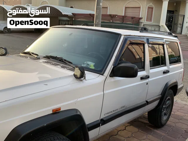 2000 جيب شيروكى Sport