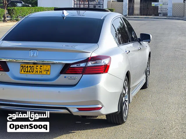 2017 هوندا اكورد EX-L
