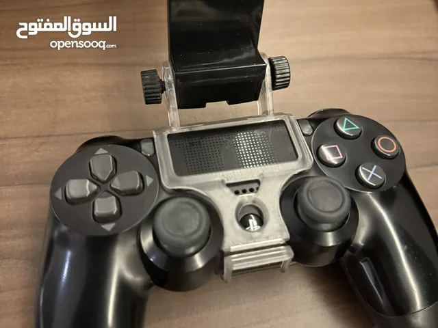 قاعدة لتوصيل الكنترول في التليفون