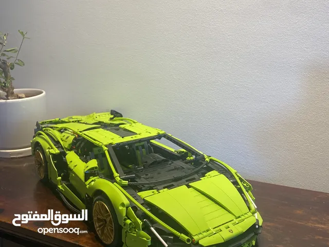 Lamborghini Sián FKP 37 1:8 Ferrari Daytona SP3 - High-Detail Technic-Style Construction Model