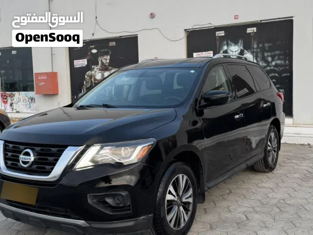 Used Nissan Pathfinder in Al Batinah