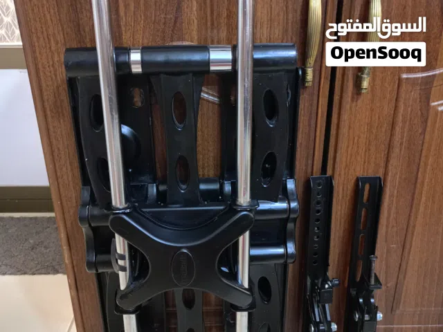 ستاند تلفزيون يحمل لغاية 80كيلوا للبيع