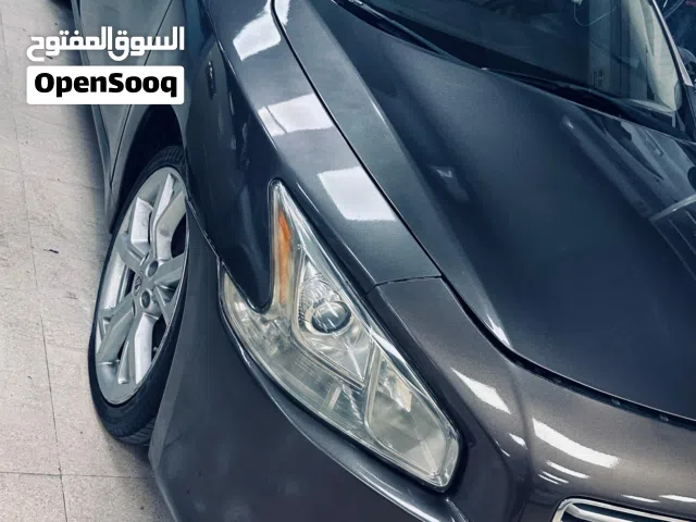 Nissan Maxima 2012