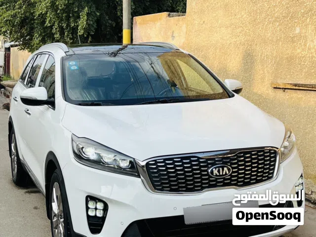 كيا سورنتو 2018 خليجي مكفولة من الصبغ والبارد