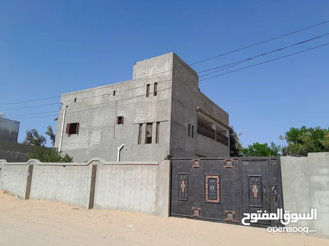 200 m2 3 Bedrooms Townhouse for Sale in Tripoli Qasr Bin Ghashir