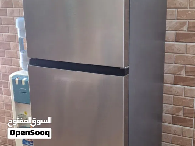 ثلاجة للبيع
