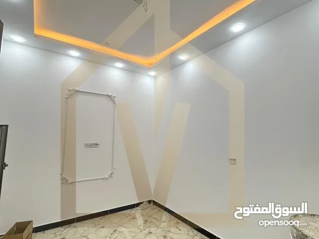 120 m2 2 Bedrooms Apartments for Rent in Basra Tuwaisa