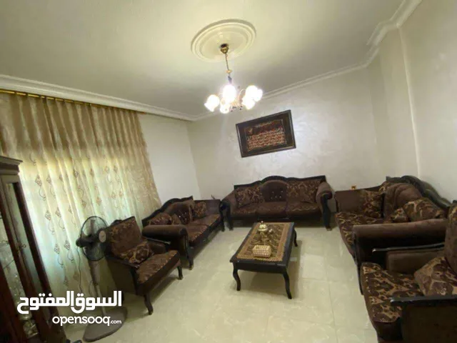 طقمين كنب خشب زان بوضع ممتاز