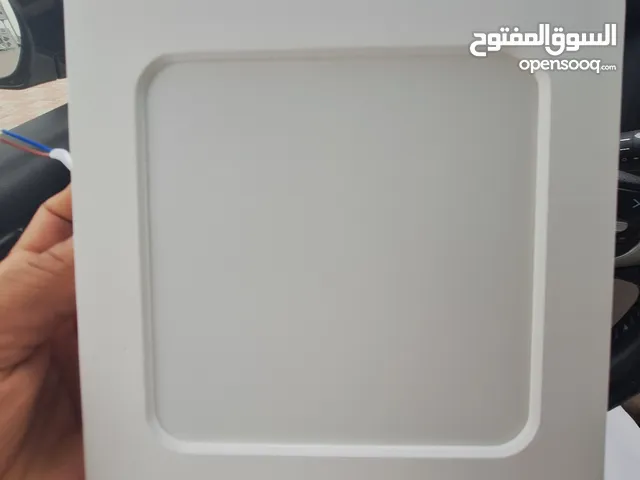 مصابيح ذات جوده عاليه مربعه الاي بي صغيره بسعر الجمله واقل