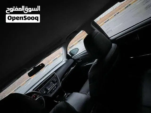 تويوتا اڤالون 2015