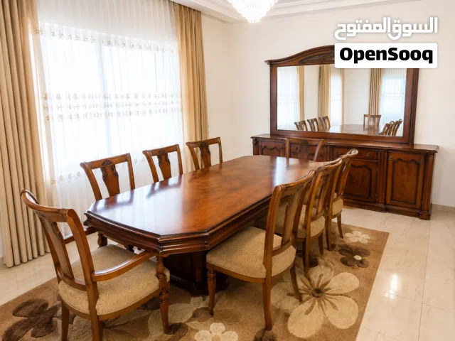 طاولة سفرة مع بوفيه للبيع – 8 كراسي – حالة  جيده