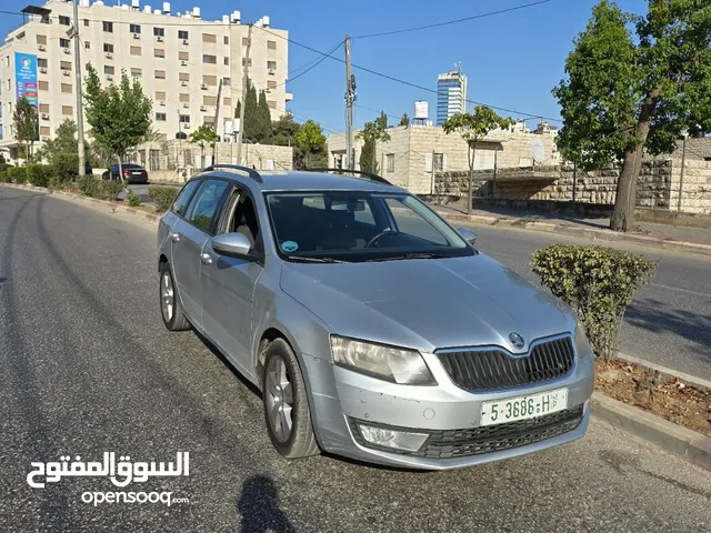 أوكتاڤيا للبيع